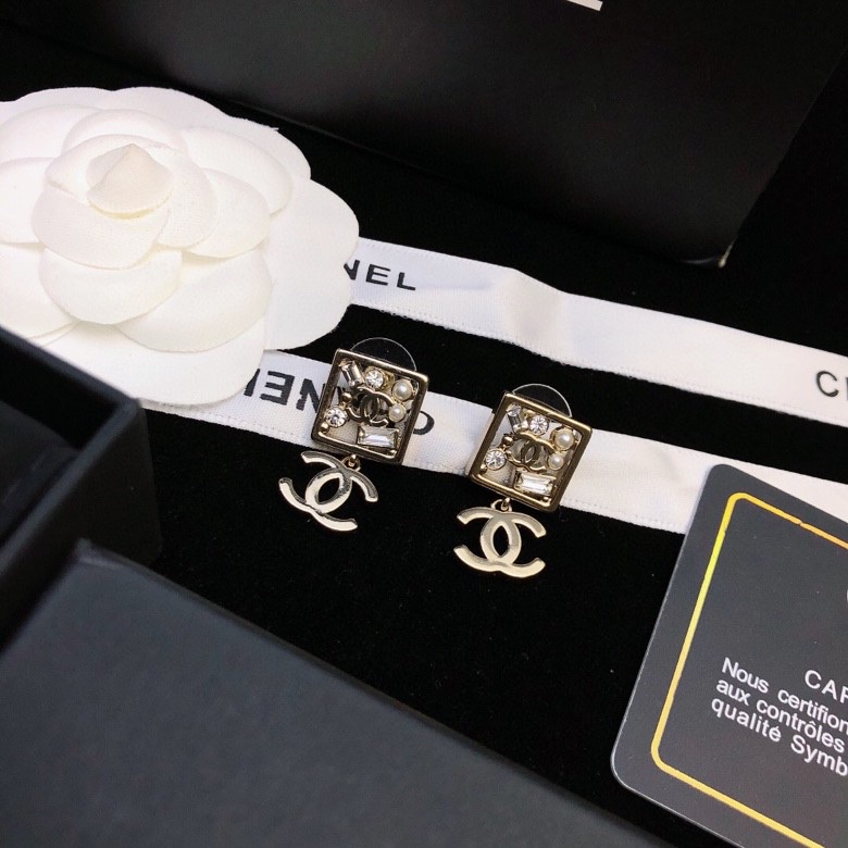 Ch**el earrings
